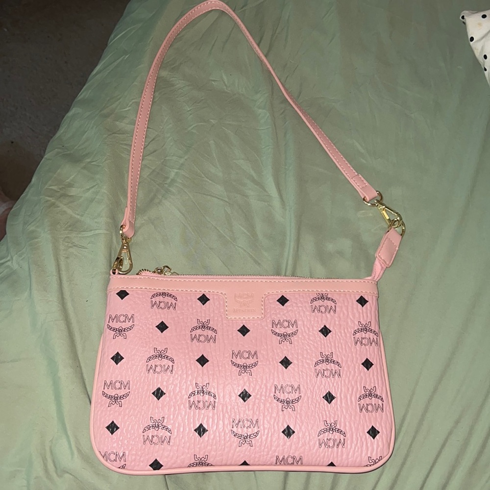 MCM Purse 👛